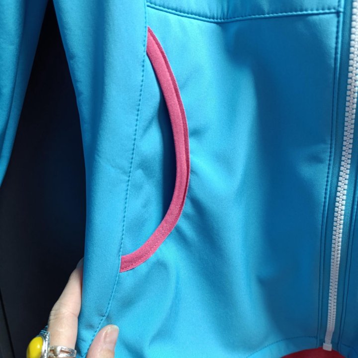 Ветровка для девочки 146