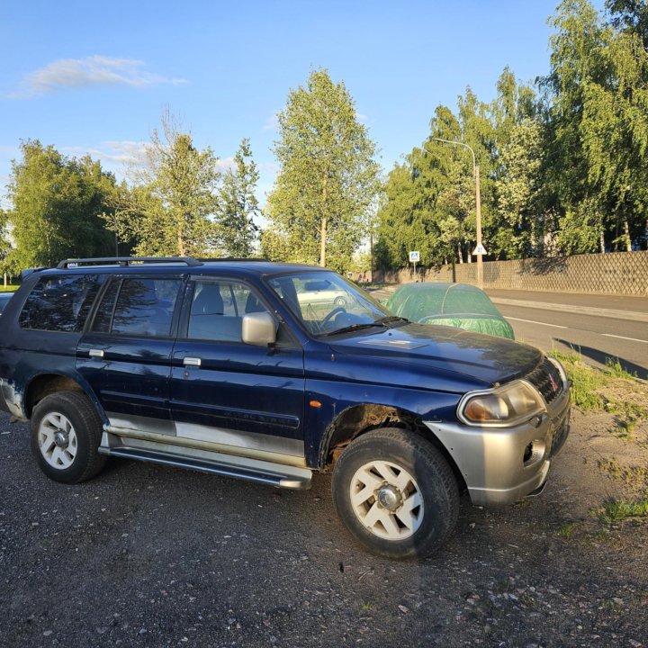 Mitsubishi Pajero Sport, 2000