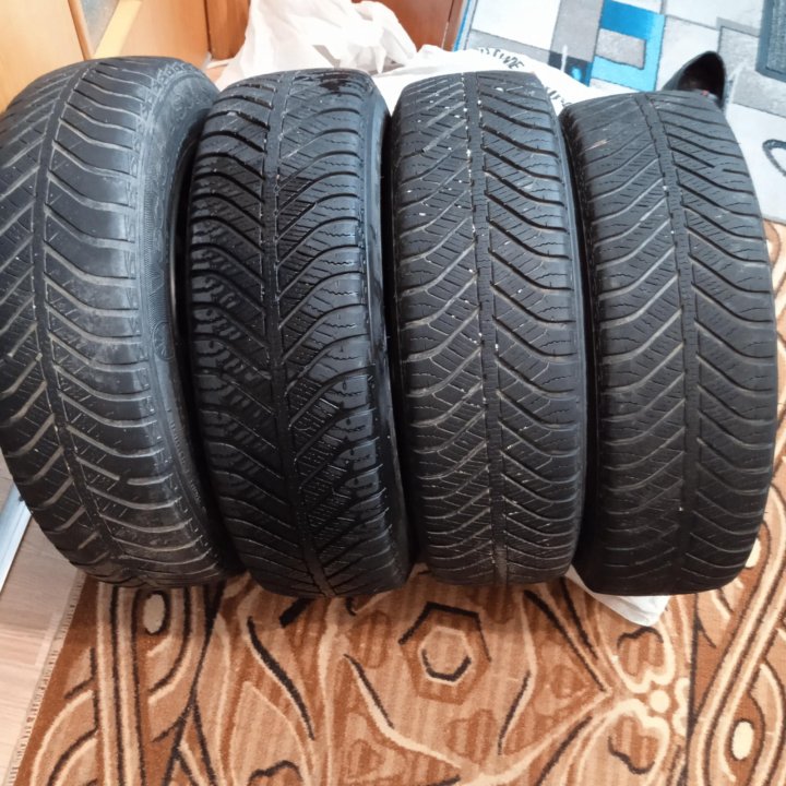 Шины Goodyear Vector 4Seasons M+S 165/65 R14 79H