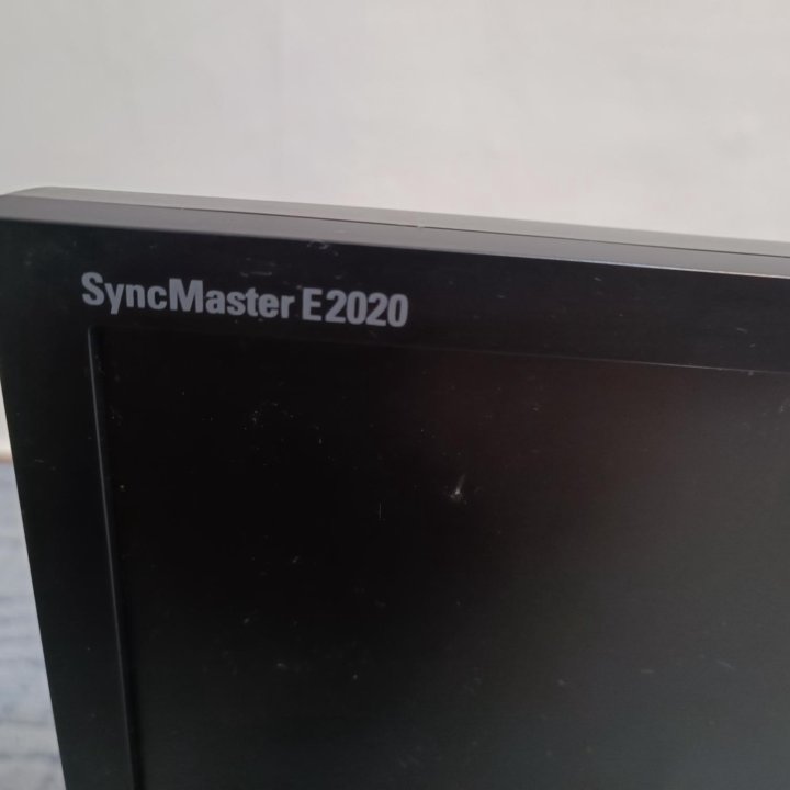 Монитор Samsung SyncMaster E2020N