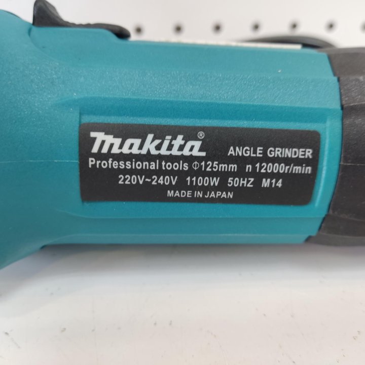 Болгарка сетевая Makita.