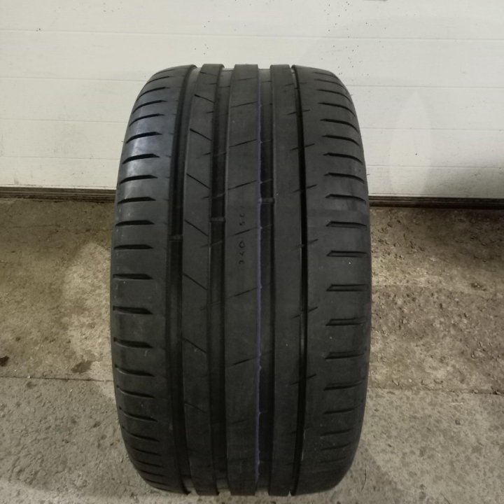 295/35R21 Nokian Hakka Black 2 SUV (Артикул 7567)