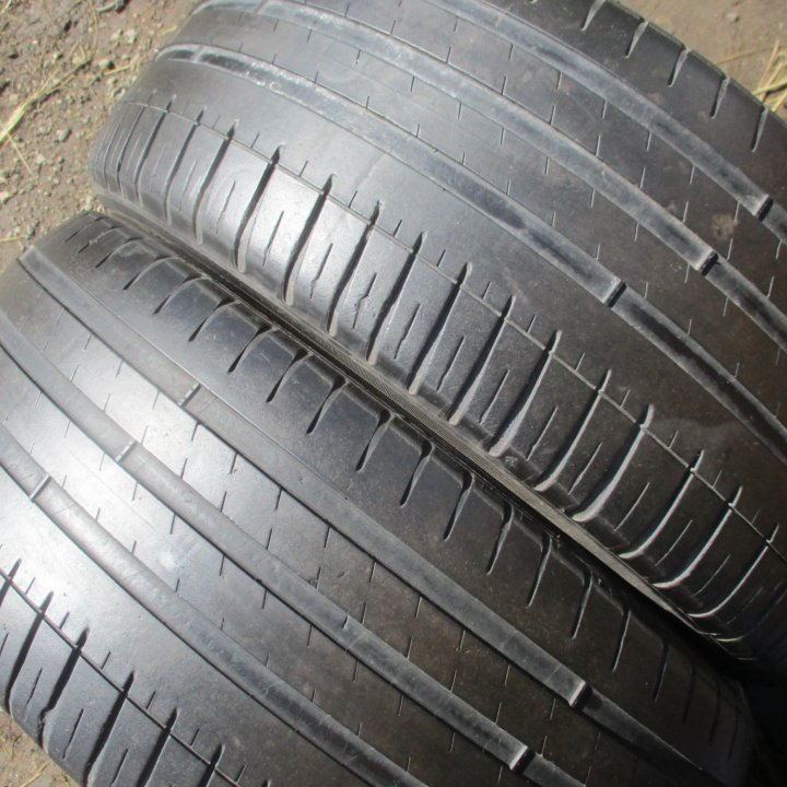 2шт 235 \ 45 ZR17 Michelin