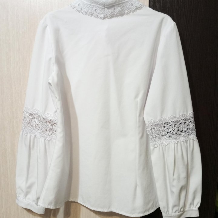 Блузка школьная