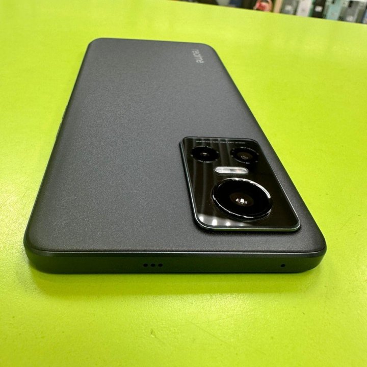 Realme GT Neo 3 12/256Gb 50Мпикс 4500mAh NFC 6.7