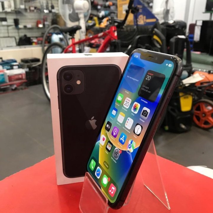 Смартфон Apple iPhone 11 64