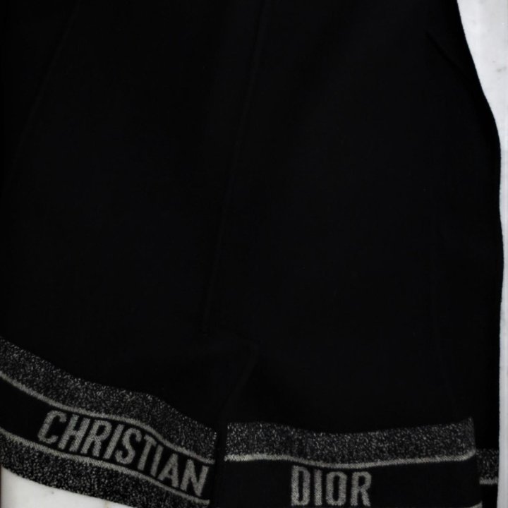 CHRISTIAN DIOR, роскошное, стильное пальто