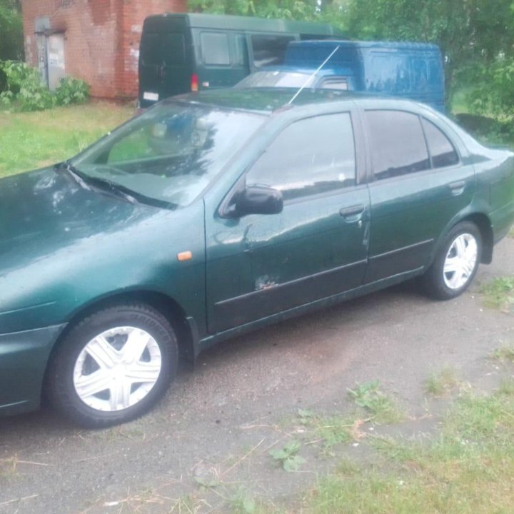 Nissan Almera, 1998