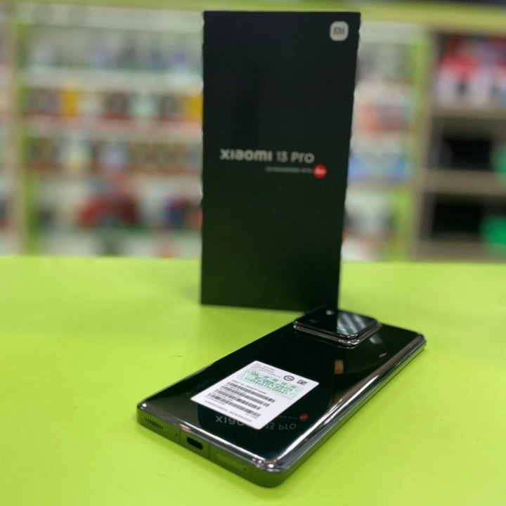 Xiaomi 13 Pro 8/128Gb 50Мпикс 4820мАч 6.73