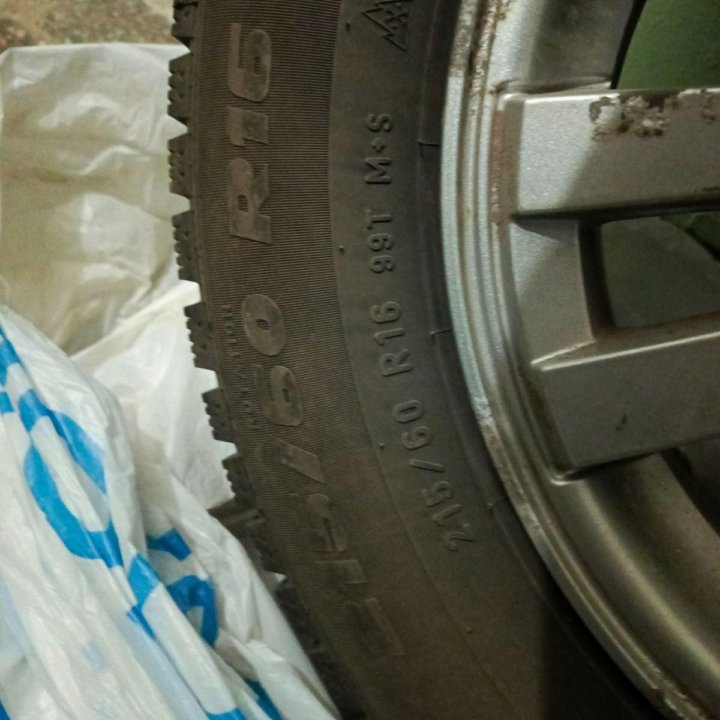 Комплект колес Formula 215/60R16 99T Ice (XL)