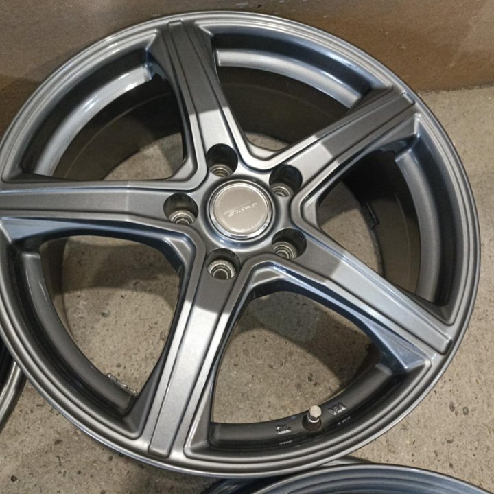 Bridgestone TopRun R17 5x114.3