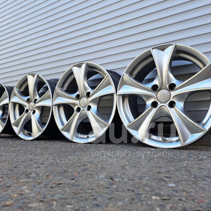 Комплект Литых дисков GTR Style Wheels 4х100 R-15