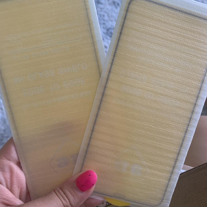 Защитные стекла