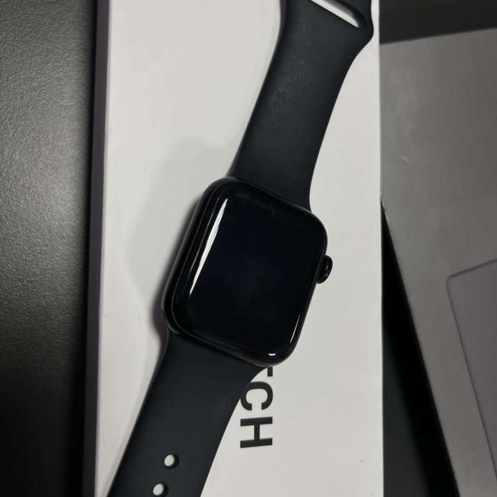 Apple Watch SE 2023