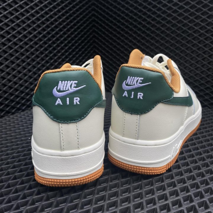 Кроссовки Nike Air Force One