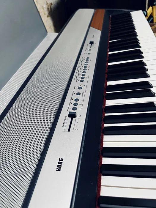 Цифровое пианино Korg SP-250