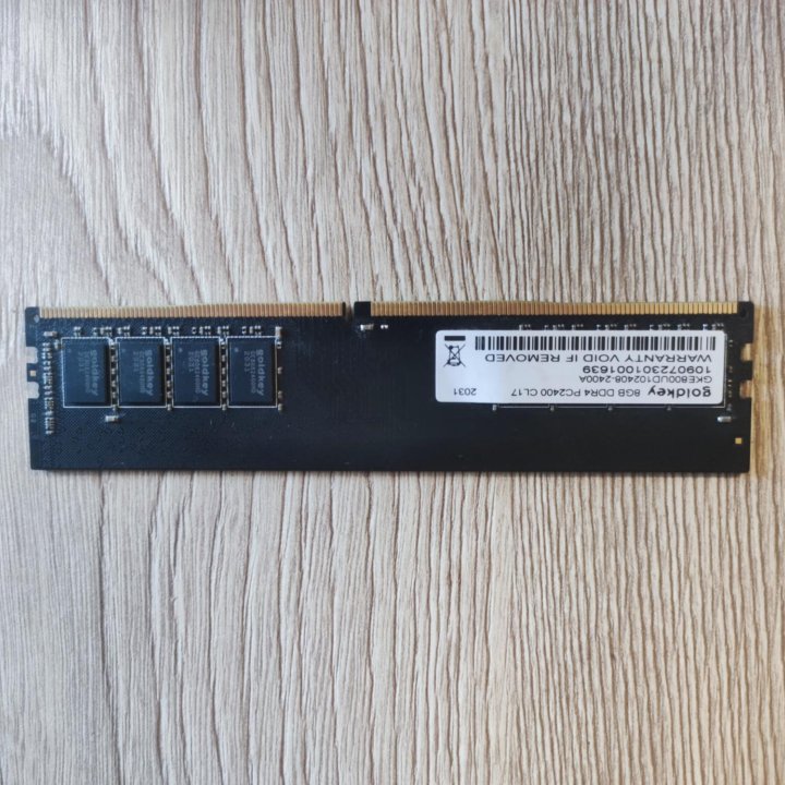 Оперативная память kingston и goldkey 2x4 и 1х8