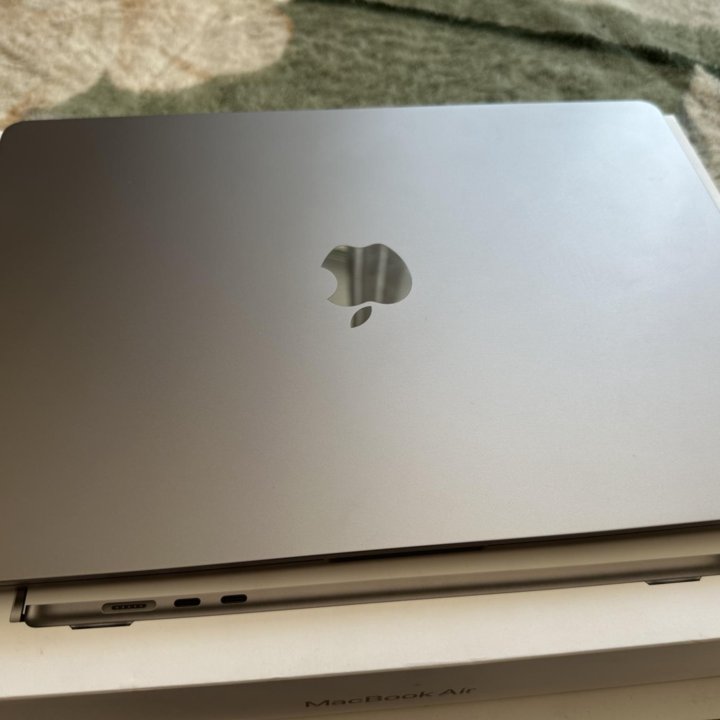 MacBook Air 15 2023 M-2