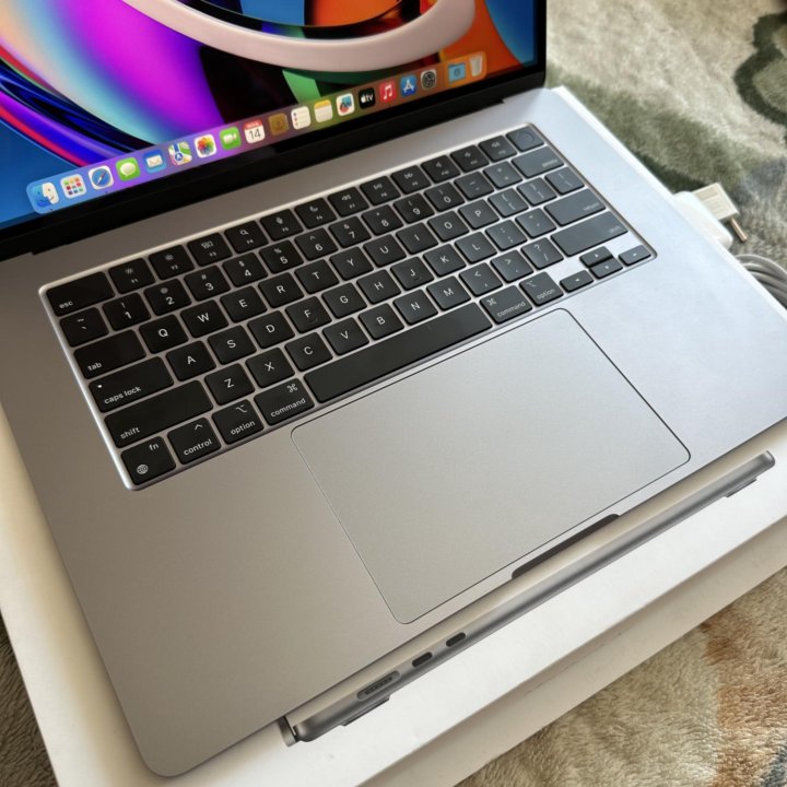 MacBook Air 15 2023 M-2