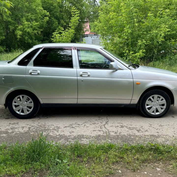 ВАЗ (Lada) Priora, 2010