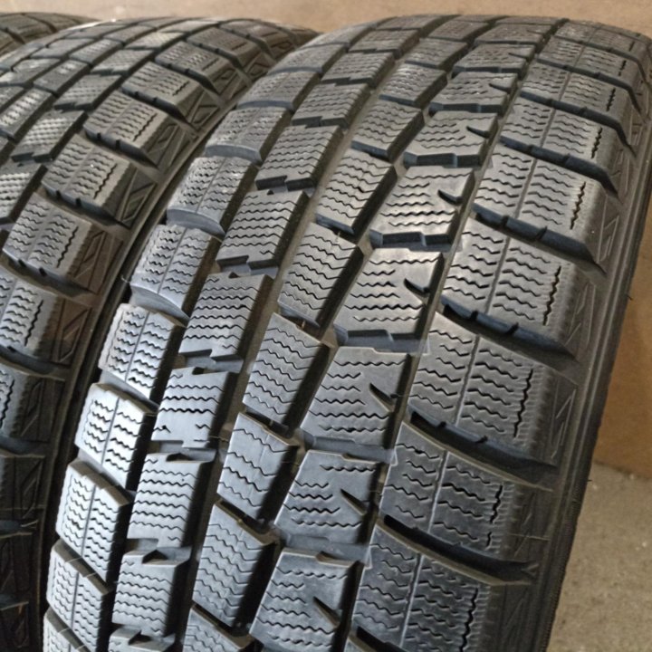 Японские шины Dunlop WinterMaxx WM01 205/55 R16