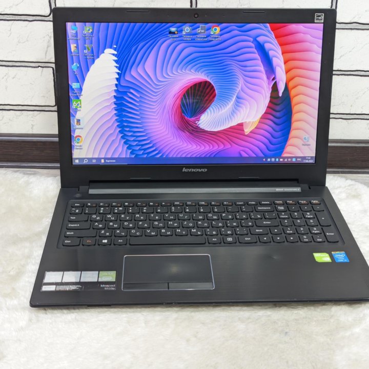 Lenovo / i3-4010U / GT720M /8GB /SSD+HDD /алюминий