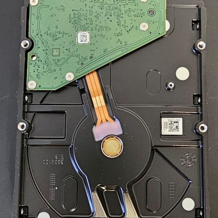 Нерабочий HDD 3.5 Seagate 4Тб ST4000DM000