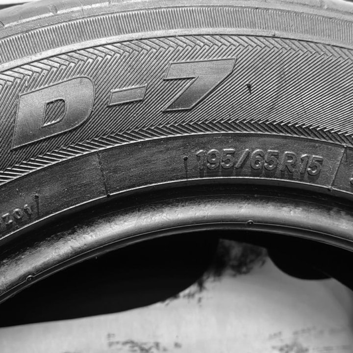 195/65R15 91H Toyo Sd-7 одна