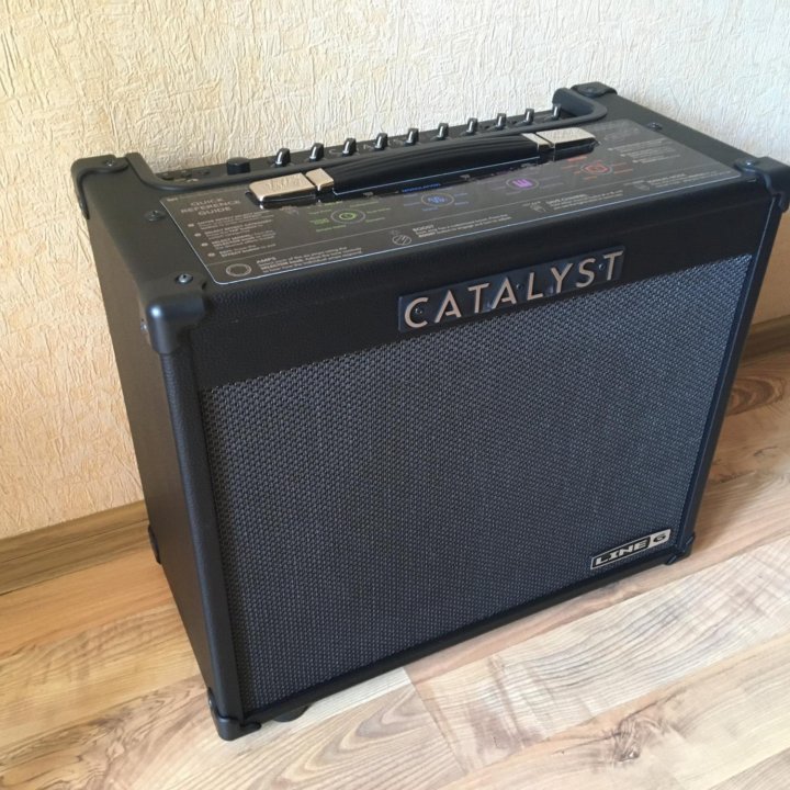 Комбоусилитель Line 6 Catalyst 60 + футсвитч LFS2