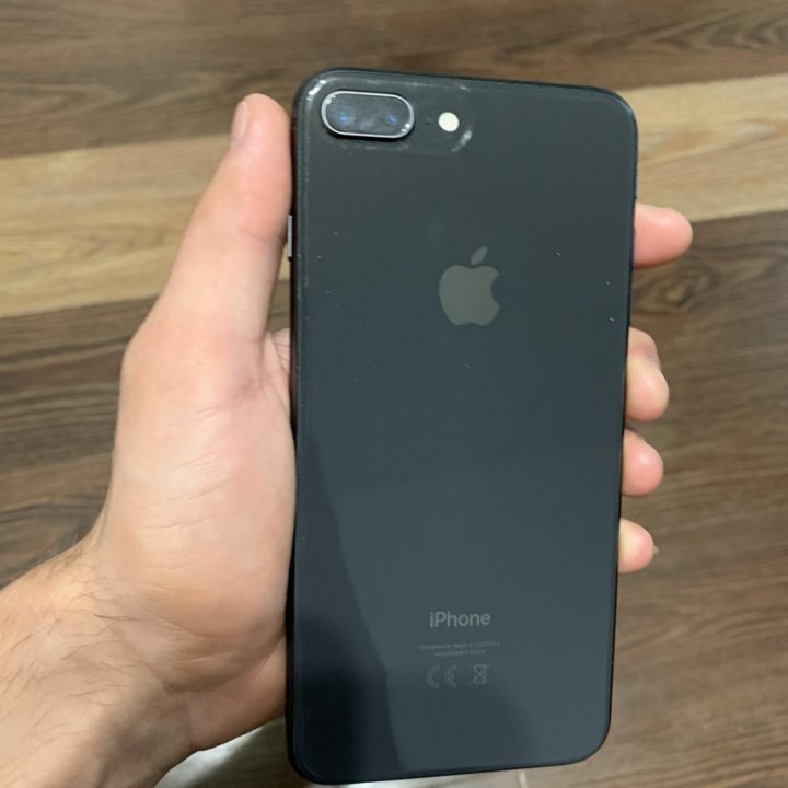 iPhone 8P plus 64гб