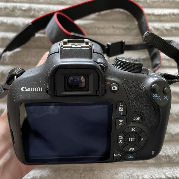 Фотокамера Canon eos 1200d