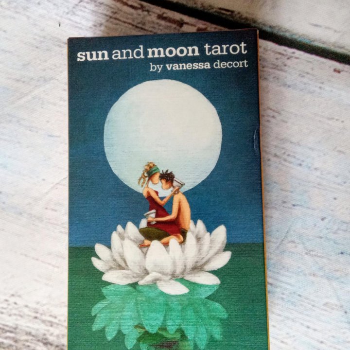 Sun and Moon tarot