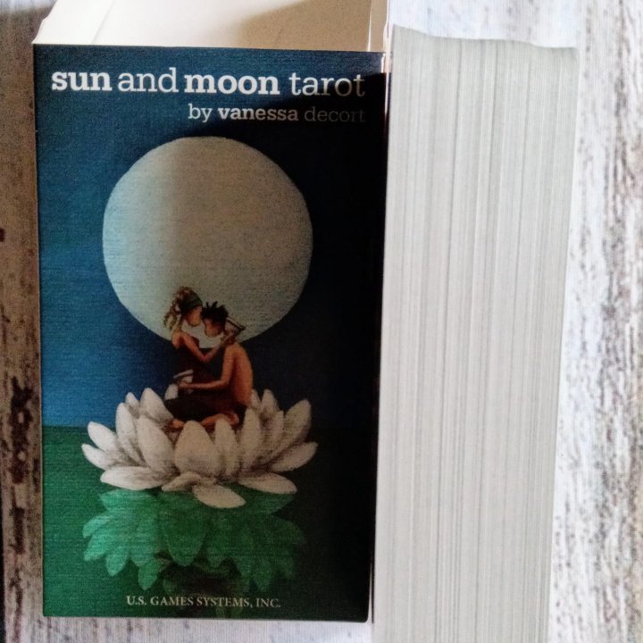 Sun and Moon tarot