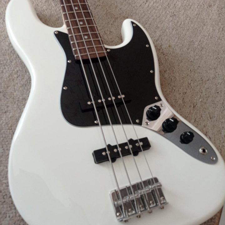 Бас гитара Aria STB/JB B WH