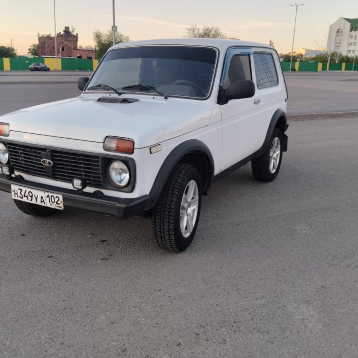 ВАЗ (Lada) Niva (4x4/Legend), 2010