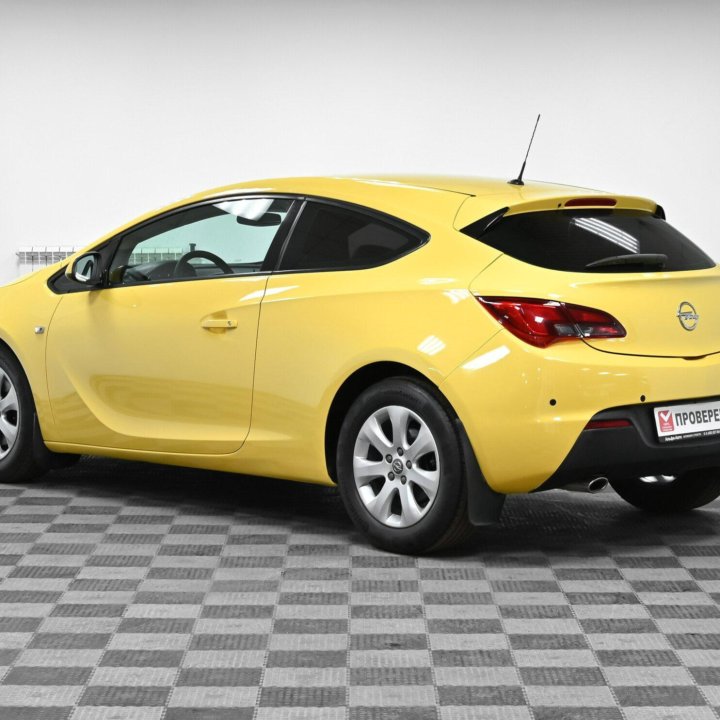 Opel Astra, 2013