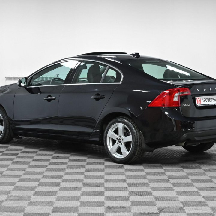 Volvo S60, 2011