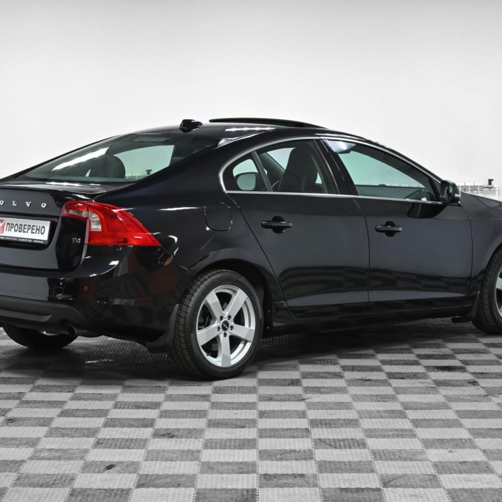 Volvo S60, 2011