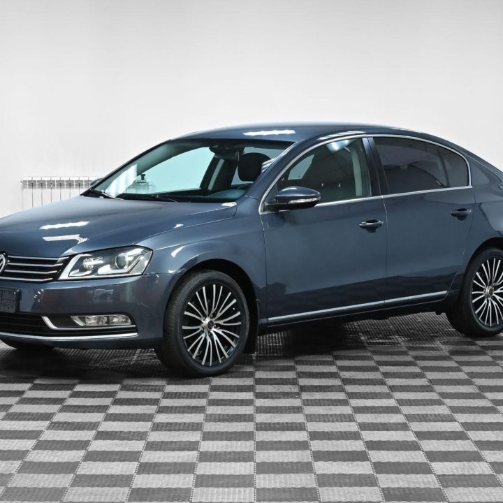 Volkswagen Passat, 2011