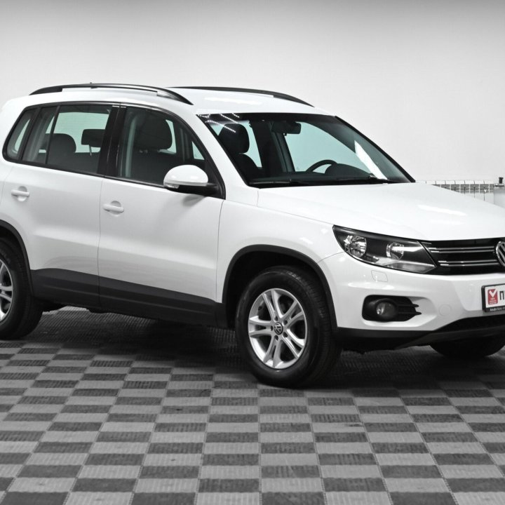 Volkswagen Tiguan, 2011