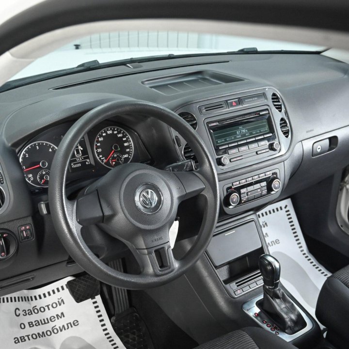 Volkswagen Tiguan, 2011