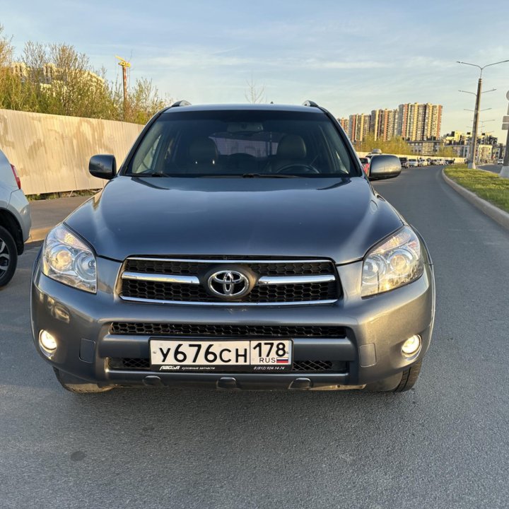 Toyota RAV4, 2008