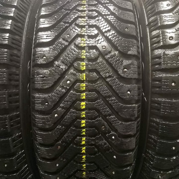 Goodyear UltraGrip 500 R15 195/65 91T