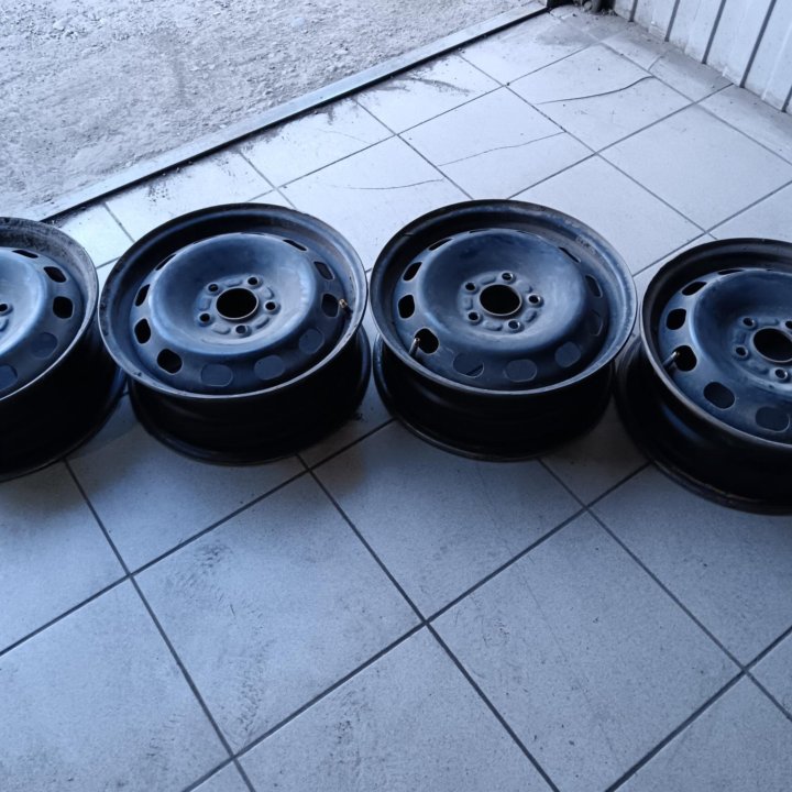 Комплект оригиналных дисков Ford R15 5x108 6J