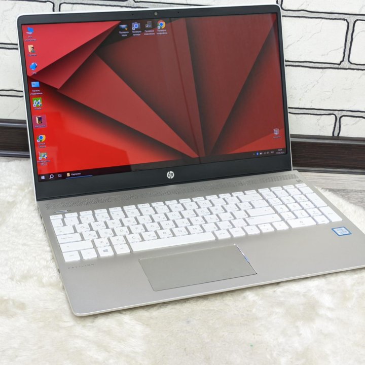 HP / i5-8250U / 8GB/SSD/FHD IPS/Подсветка/Алюминий