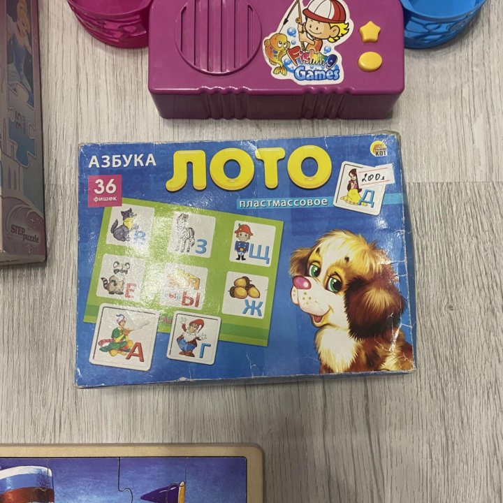 Продам игрушки и пазлы