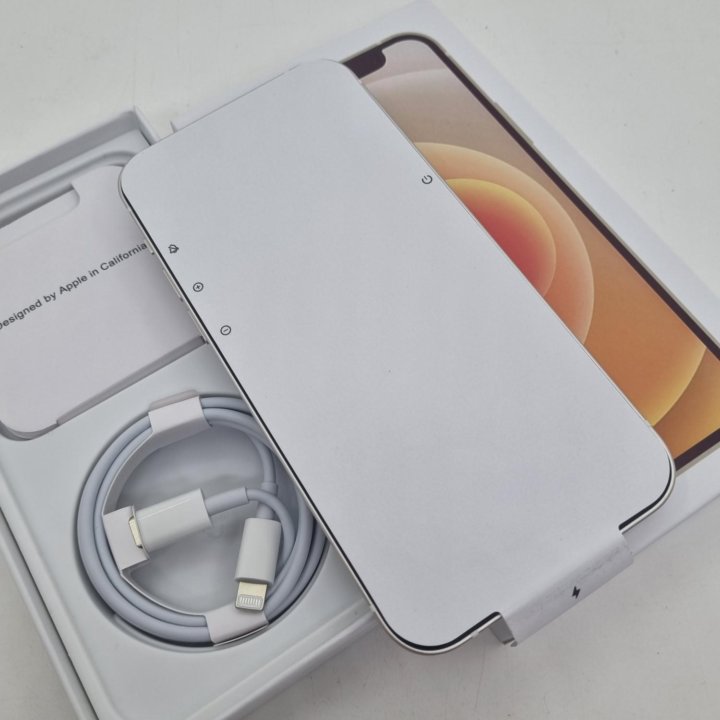 iPhone 12 64GB White Как новый