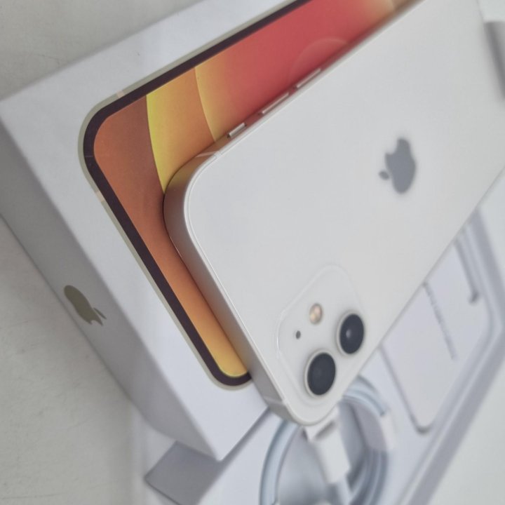 iPhone 12 64GB White Как новый