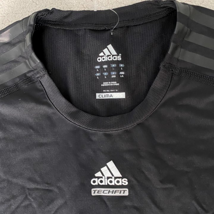 Майка adidas techfit