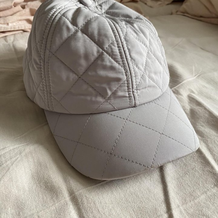 Кепка новая H&M